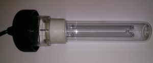 Lampada UV-C inserita nell'ampolla di quarzo. 
